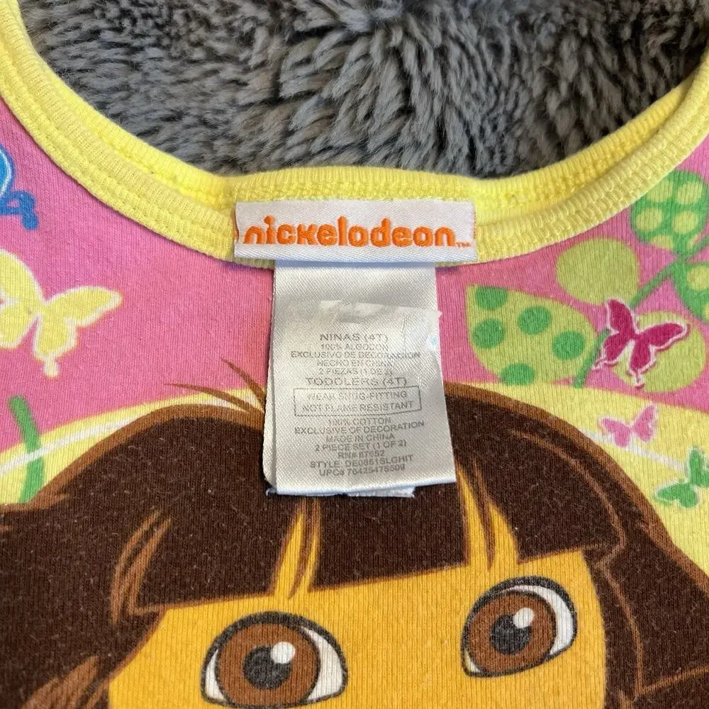 Y2K Nickelodeon Girls Toddlers Sleep Top Size 4T Dora The Explorer
